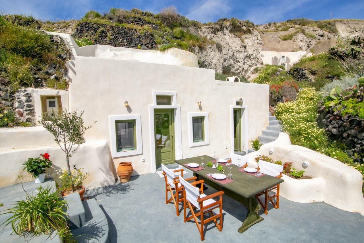 Agrilia Secluded Cave House Villa Thirasía Dış mekan fotoğraf